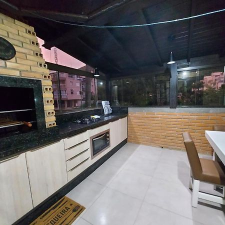 Apartamento 12 - Bombinhas - 200 Metros Da Praia Bagian luar foto