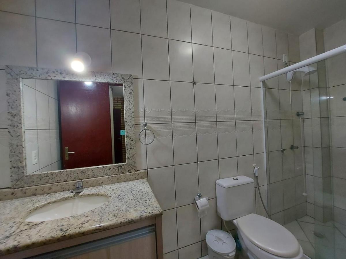 Apartamento 12 - Bombinhas - 200 Metros Da Praia Bagian luar foto