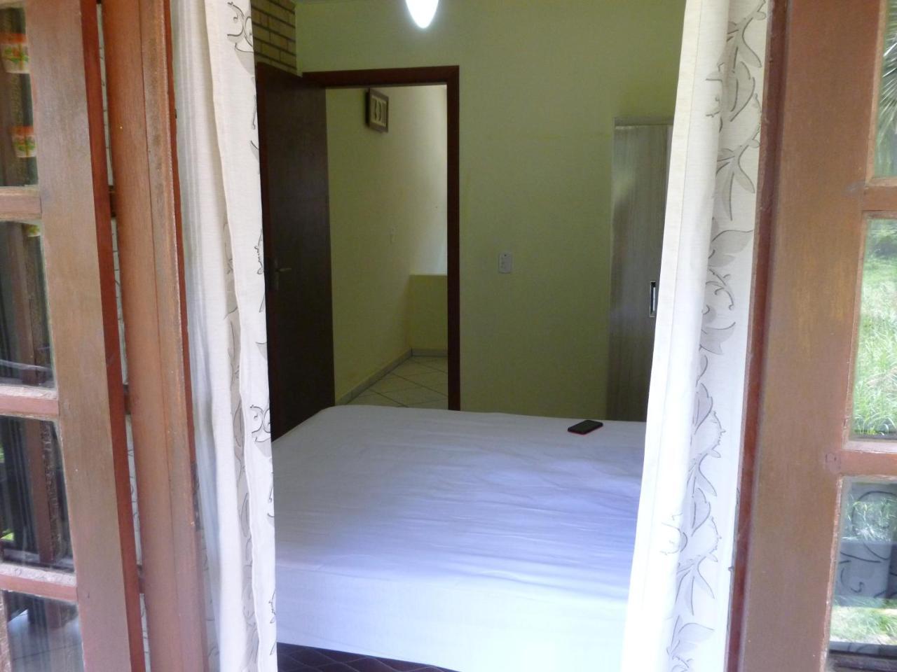 Apartamento 12 - Bombinhas - 200 Metros Da Praia Bagian luar foto
