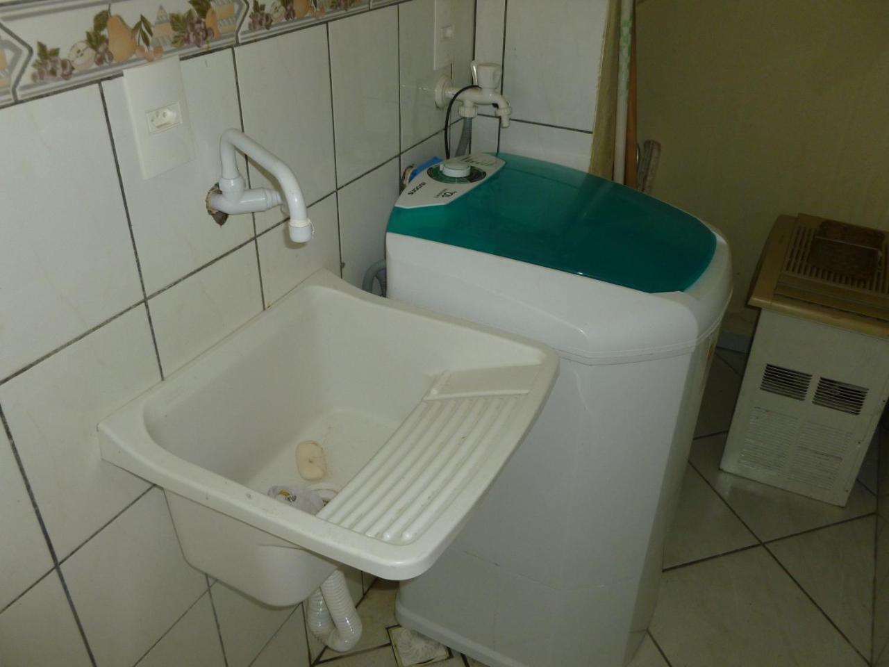 Apartamento 12 - Bombinhas - 200 Metros Da Praia Bagian luar foto
